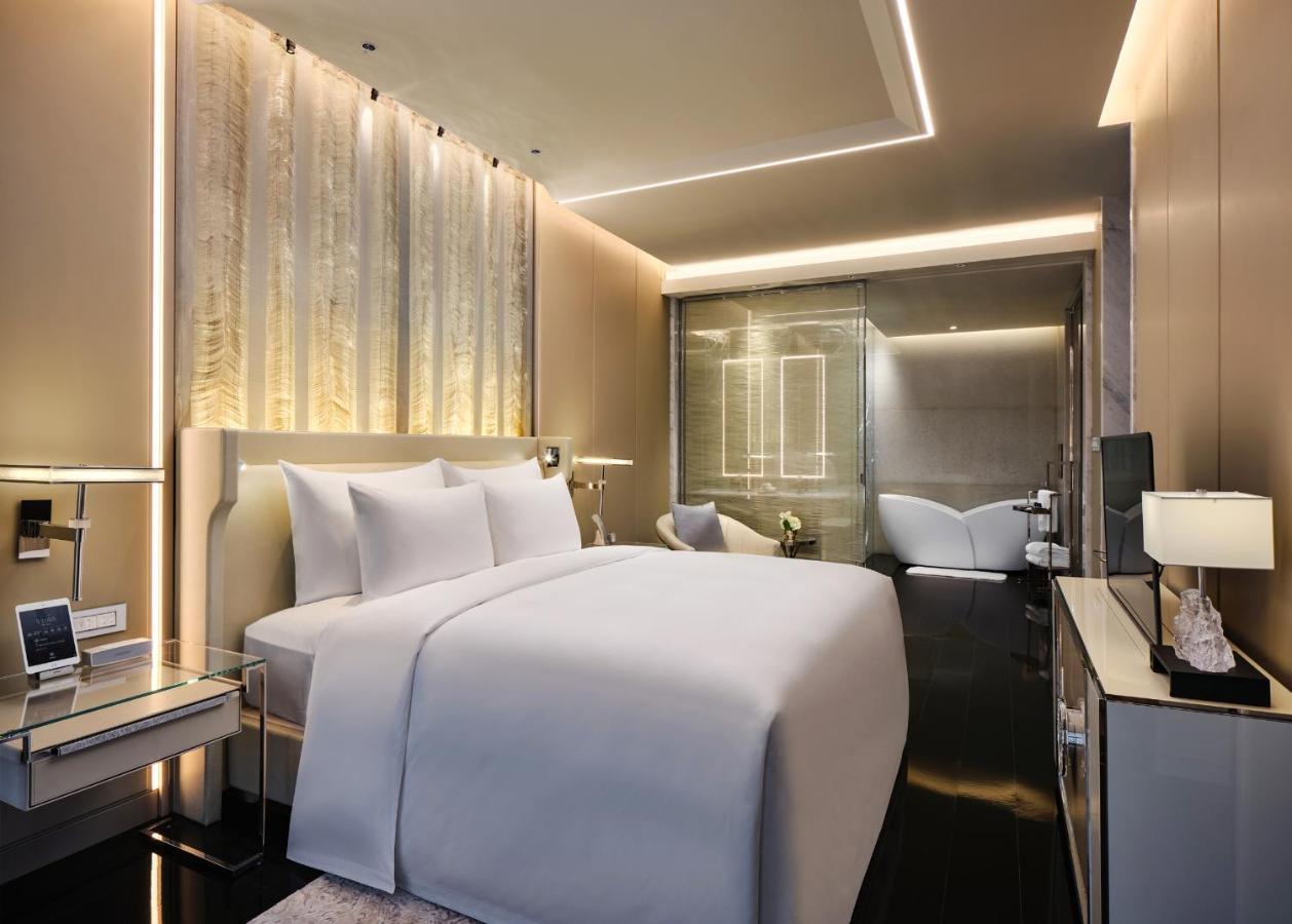 J Hotel, Shanghai Tower - Above All Else, Overlooking The Bund Exterior foto